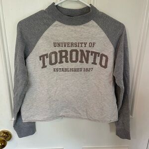 Back to School special! Super Cute UofT cropped long sleeve